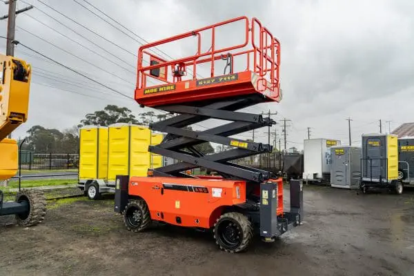 33' RT Scissor (Diesel) - Image 3