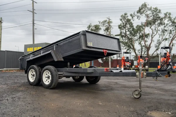 10' x 5' Tipper Trailer 2t